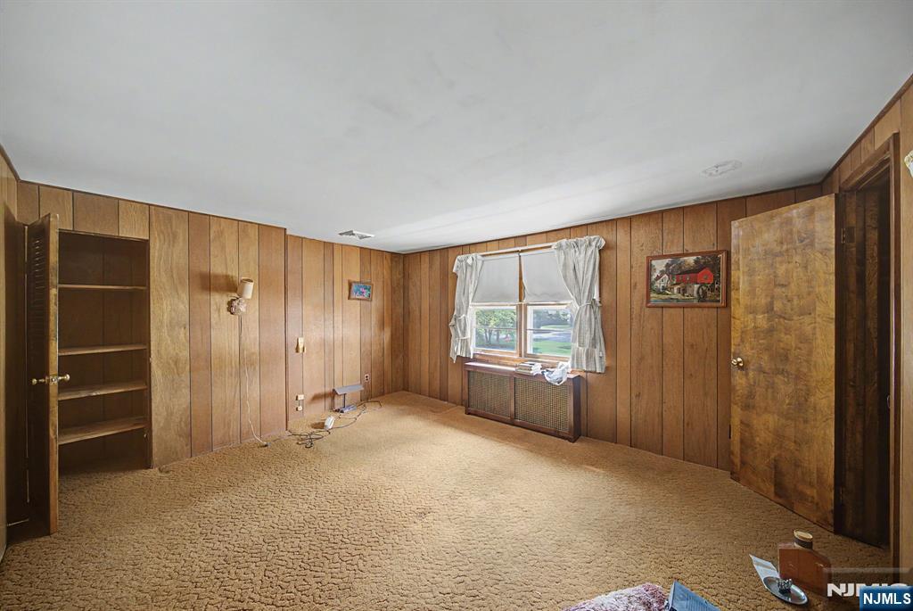 27 Oswego Avenue