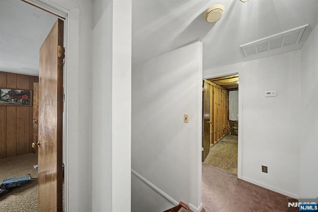 27 Oswego Avenue