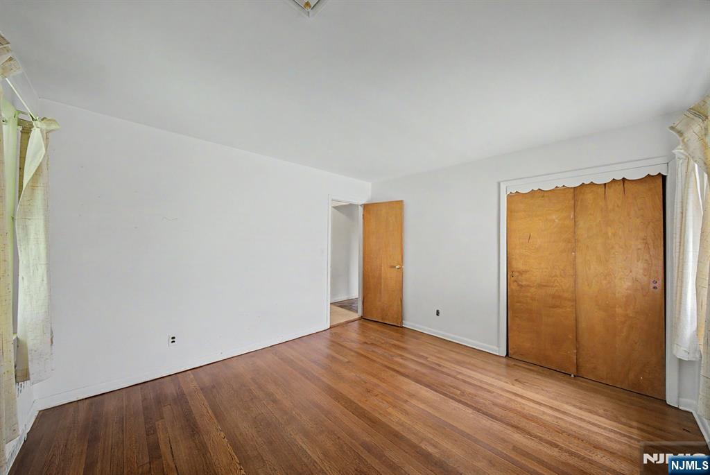 27 Oswego Avenue