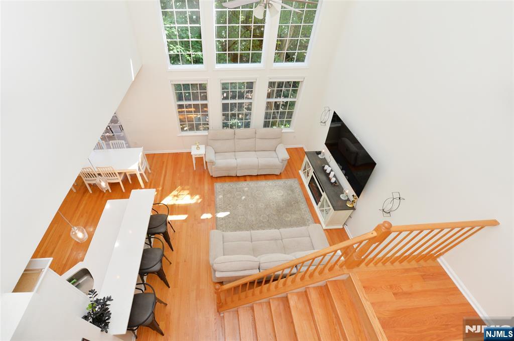 90 Summer Hill Road 90