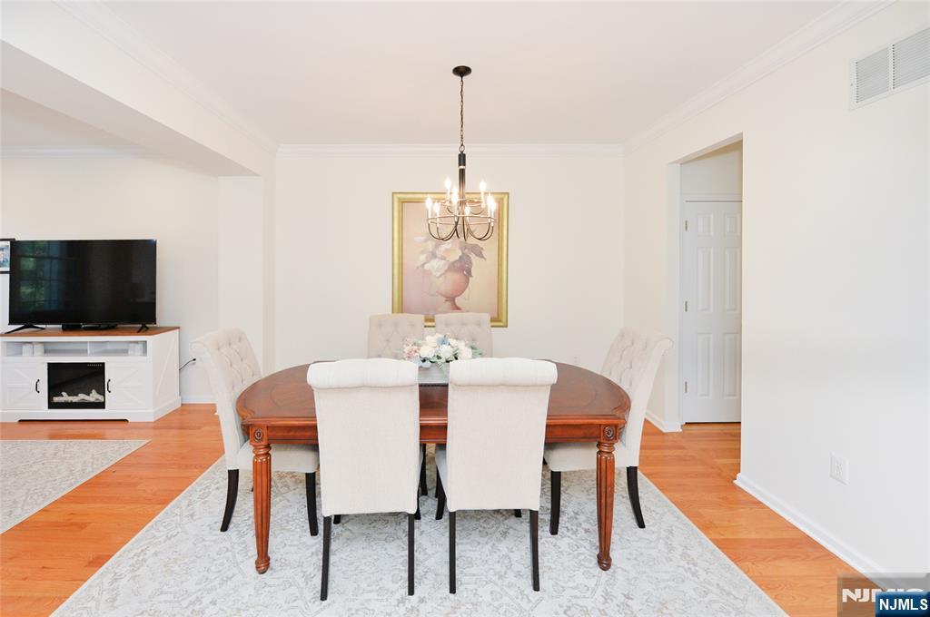 90 Summer Hill Road 90
