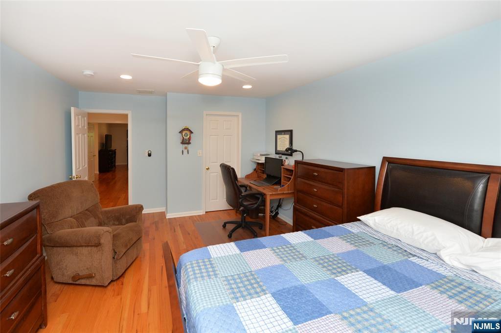 90 Summer Hill Road 90
