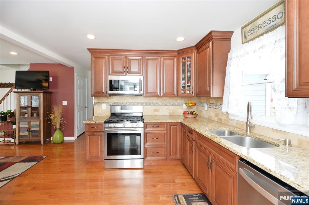 56 Schuyler Avenue