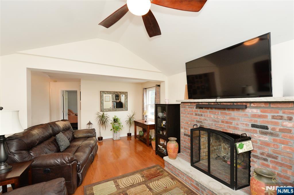 56 Schuyler Avenue