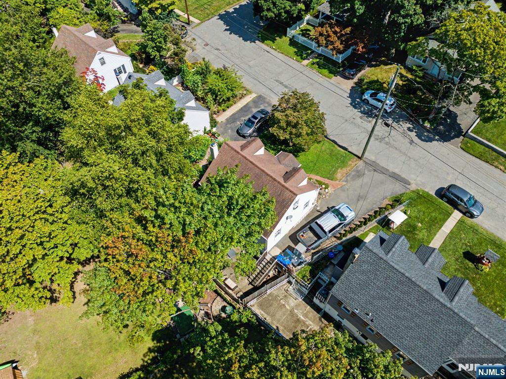 114 Warhol Avenue