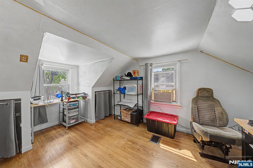 114 Warhol Avenue