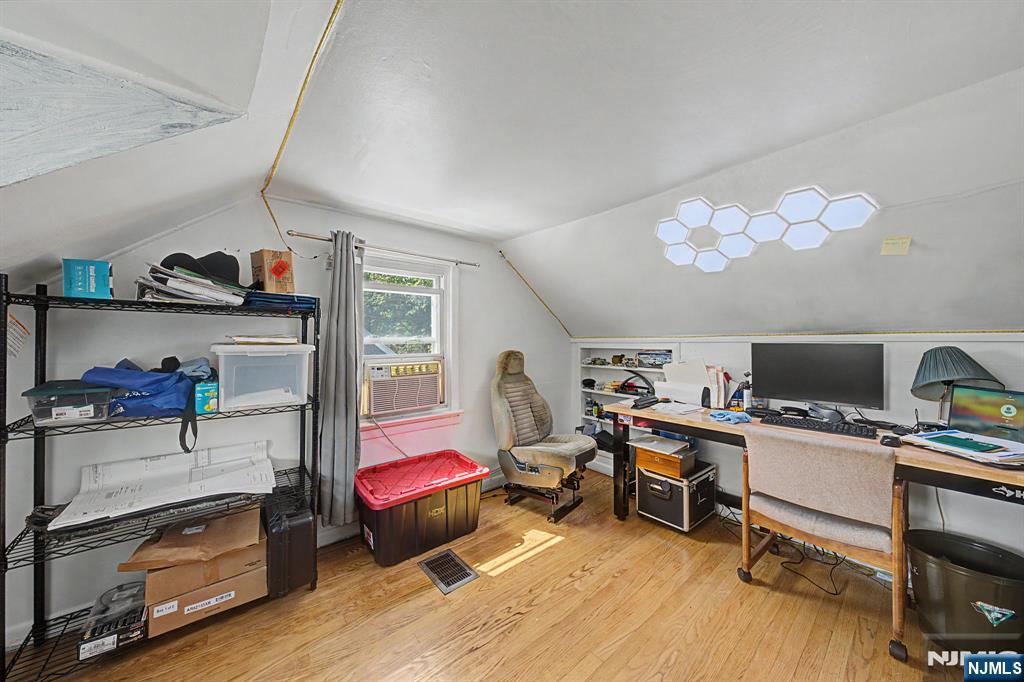 114 Warhol Avenue