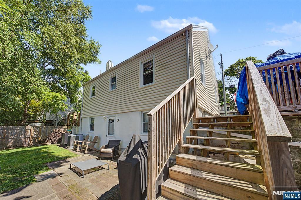 114 Warhol Avenue