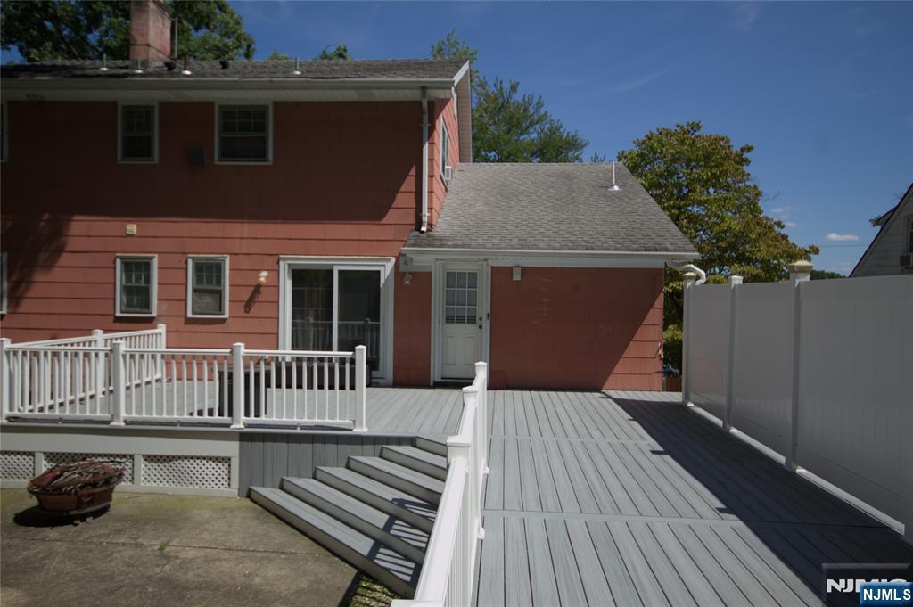 16 Prospect Street
