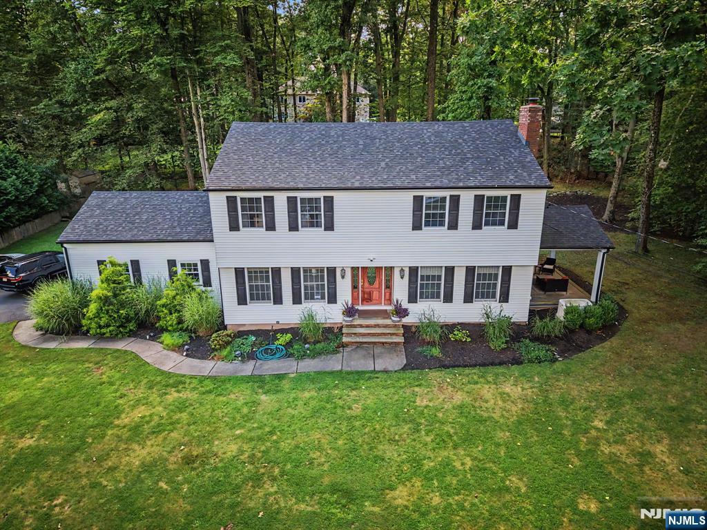 61 Heatherhill Lane
