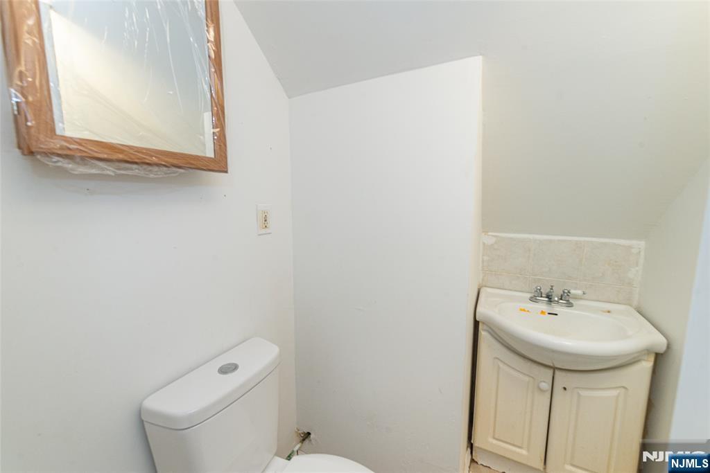 17 Oakwood Avenue