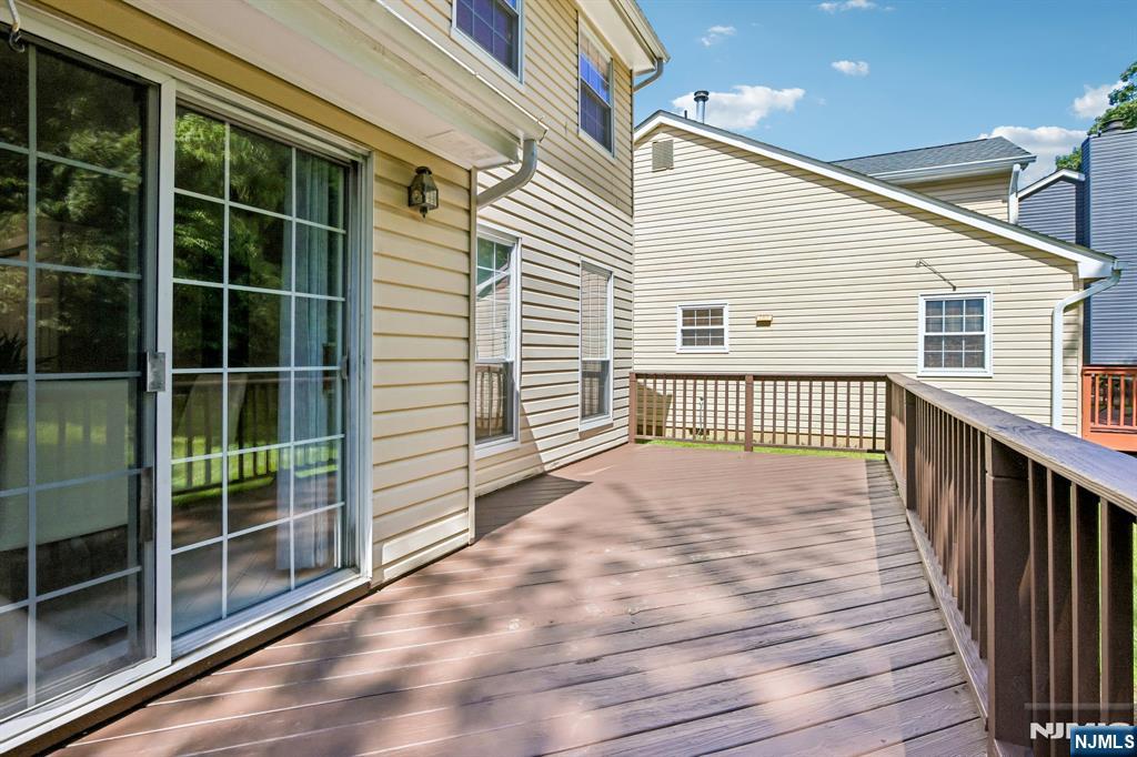 12 Clearwater Drive