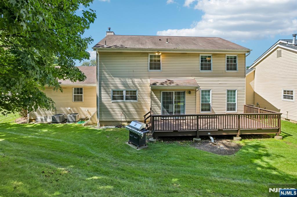 12 Clearwater Drive
