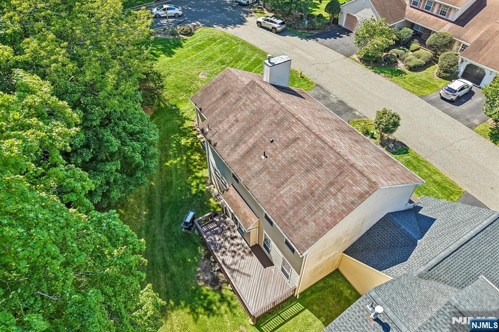 12 Clearwater Drive
