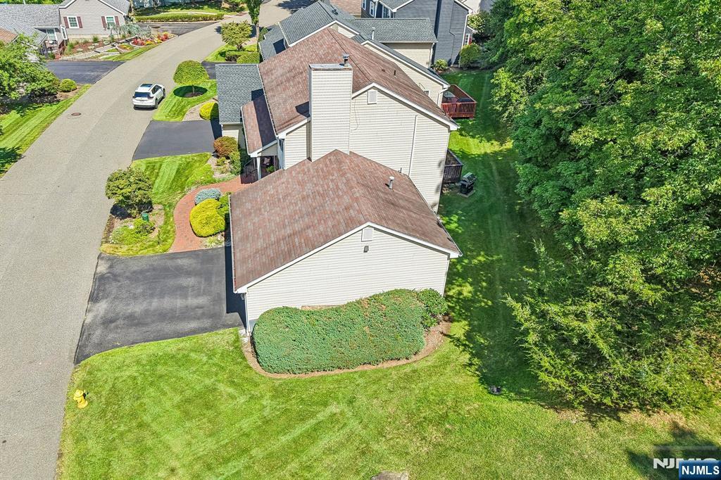 12 Clearwater Drive