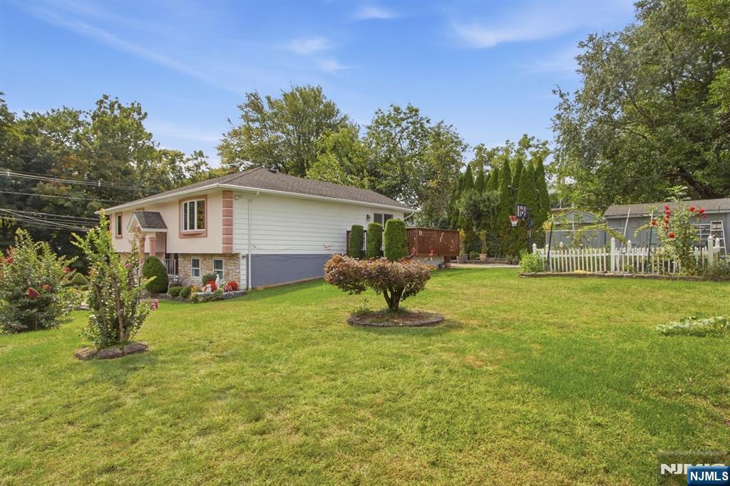 14 Leonard Road