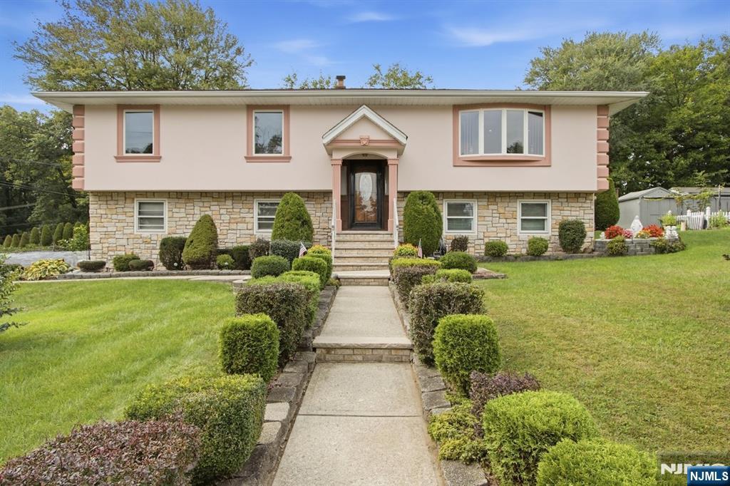 14 Leonard Road