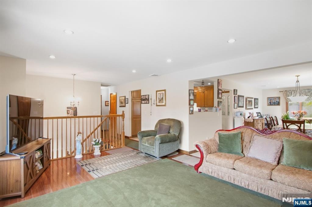 14 Leonard Road