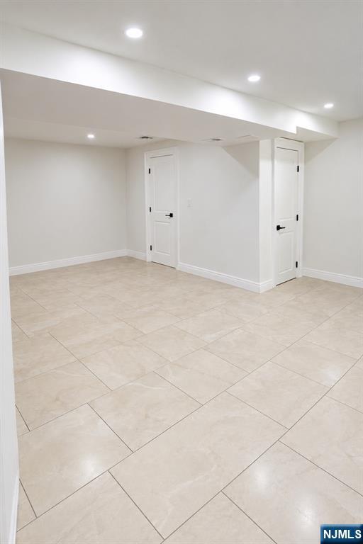 271 Bergen Boulevard