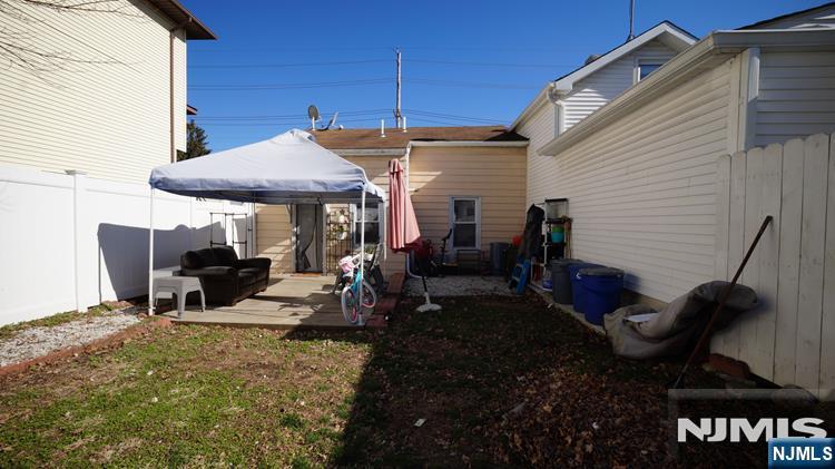 31 Kossuth Street