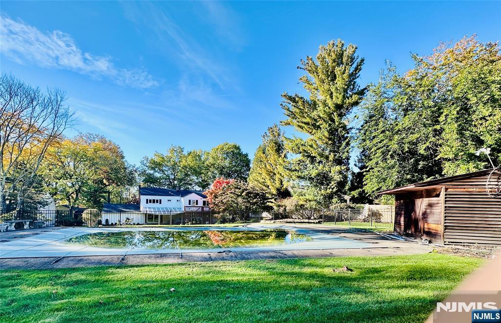 48 Seminole Avenue
