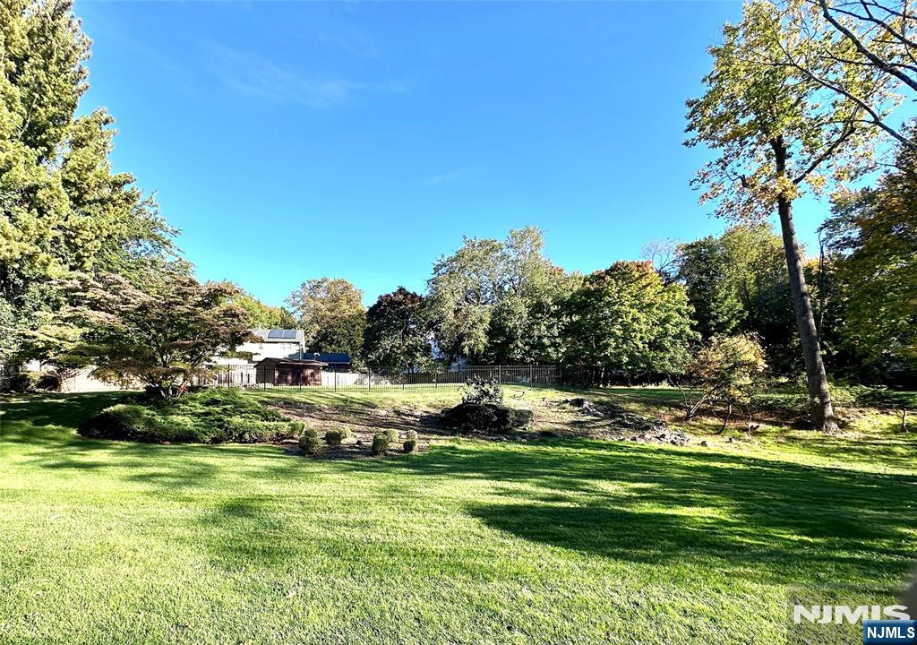 48 Seminole Avenue
