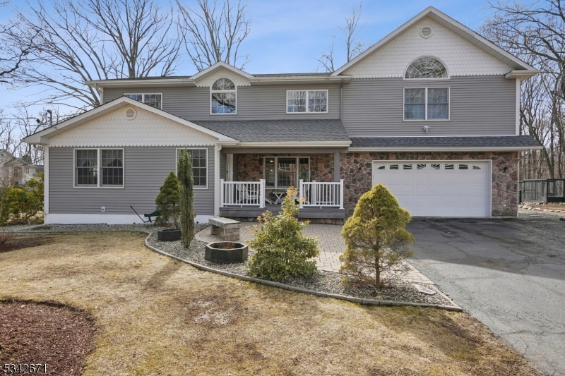 150 Dogwood Dr