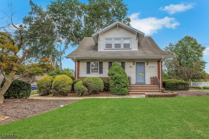 782 Valley Rd