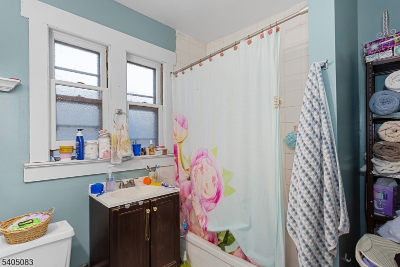 138-140 Nagle St