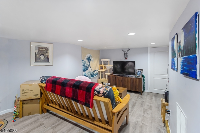 138-140 Nagle St