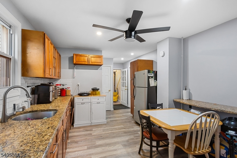 138-140 Nagle St