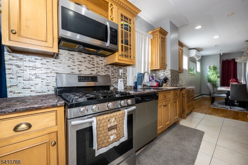 32 Newfield St