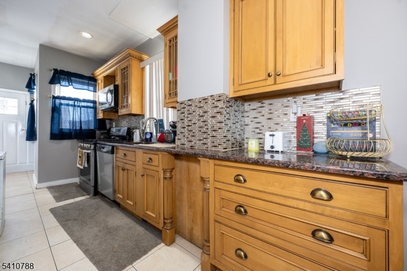 32 Newfield St