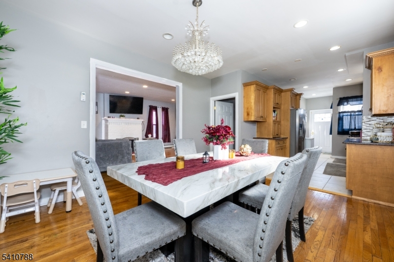 32 Newfield St