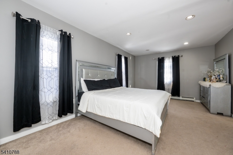 32 Newfield St