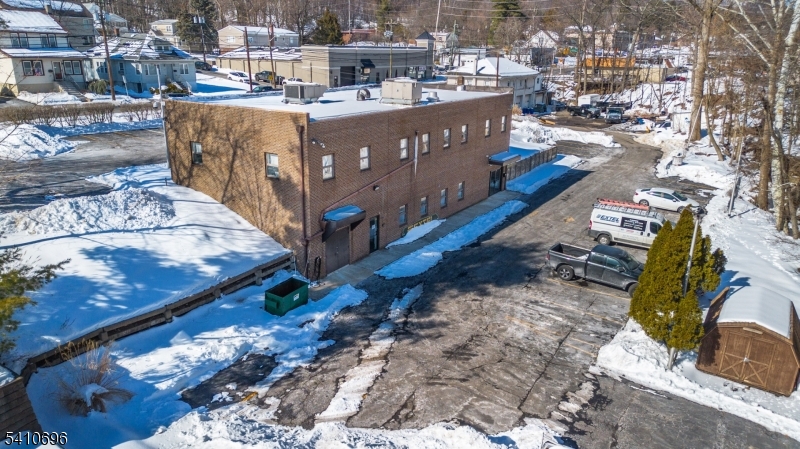 830 Belmont Ave