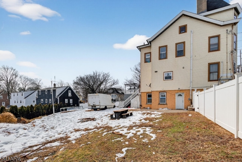 408 E Union Ave