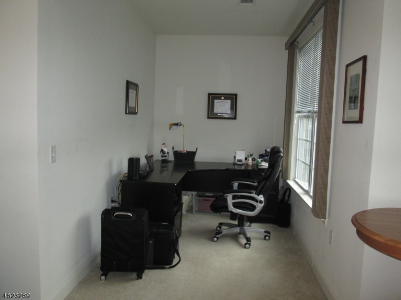 2411 Ramapo Ct