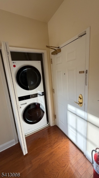 2411 Ramapo Ct