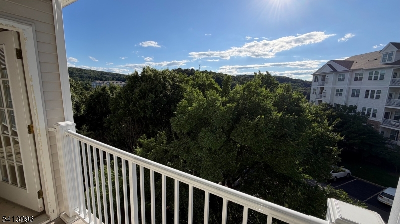 2411 Ramapo Ct