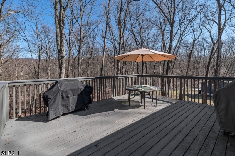 14 Forsgate Dr