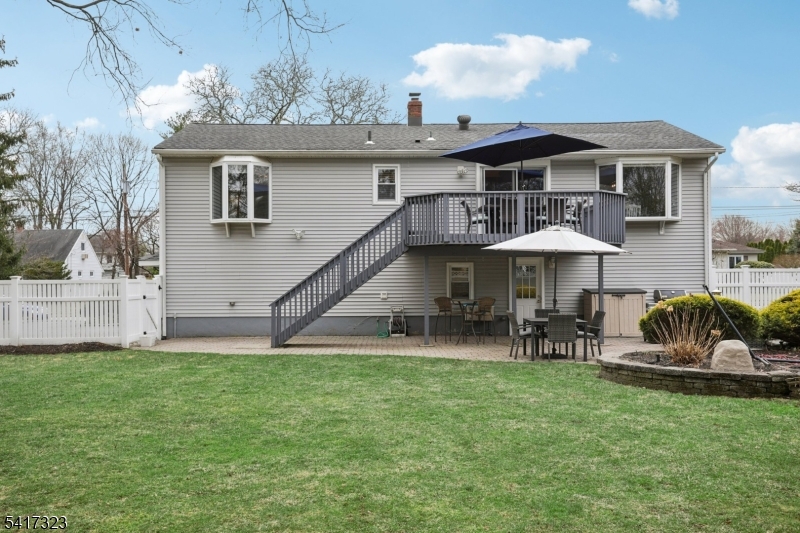 116 Carol Pl