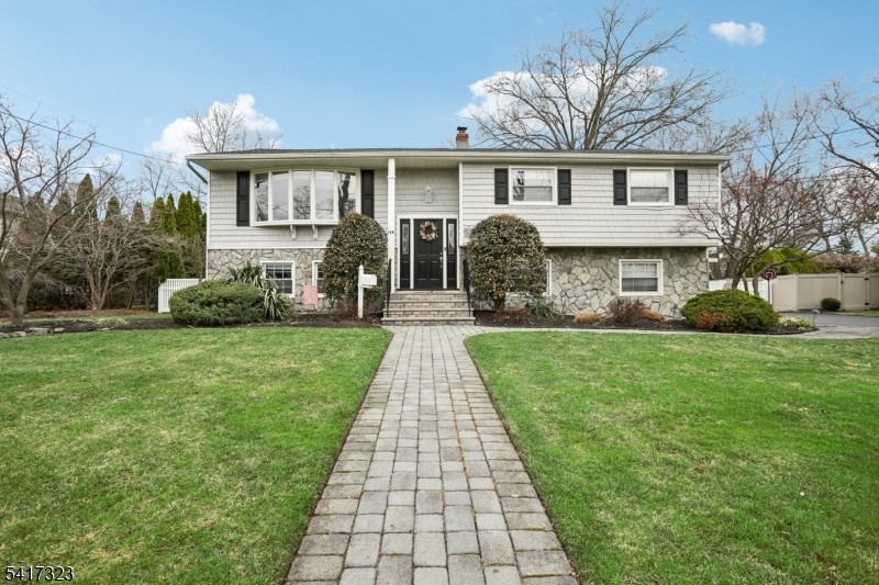 116 Carol Pl