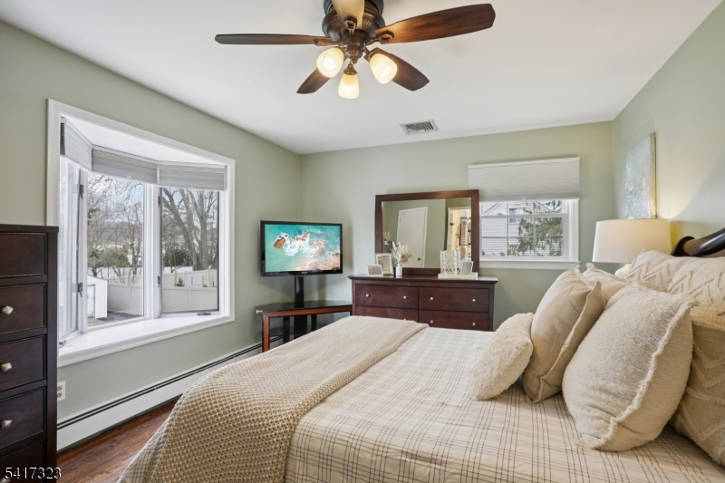 116 Carol Pl