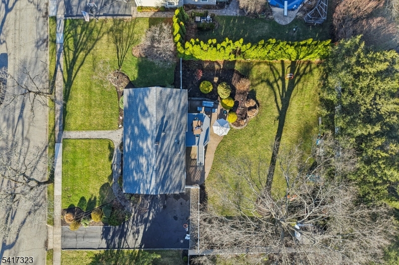 116 Carol Pl