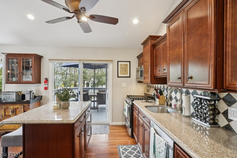 116 Carol Pl