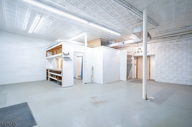 324 Ringwood Ave