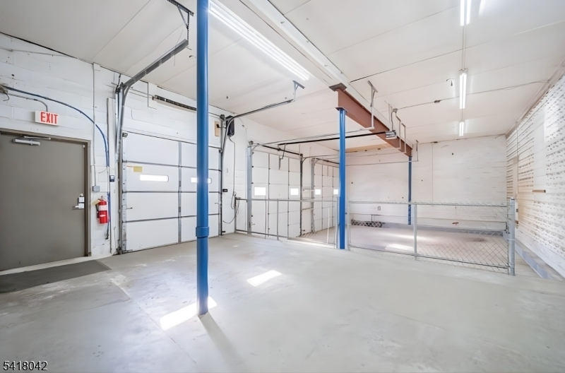324 Ringwood Ave