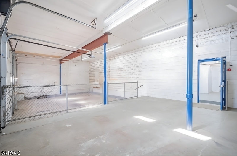 324 Ringwood Ave