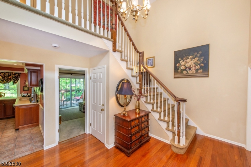 8 Tomahawk Dr